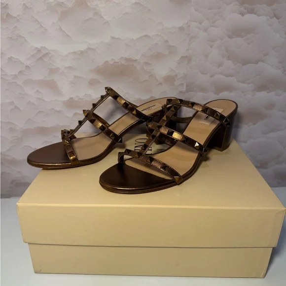 Valentino Garavani Women's Tan Studded Sandals - Picture 5 of 9